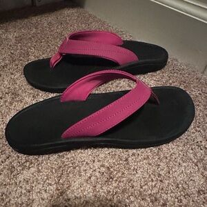 Women’s Olukai flip flops
